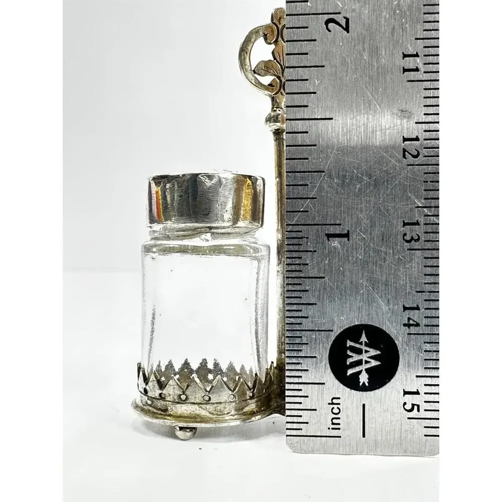 Mini Salt & Pepper Caddy Asian Chinese‎ Characters Text On The Tops